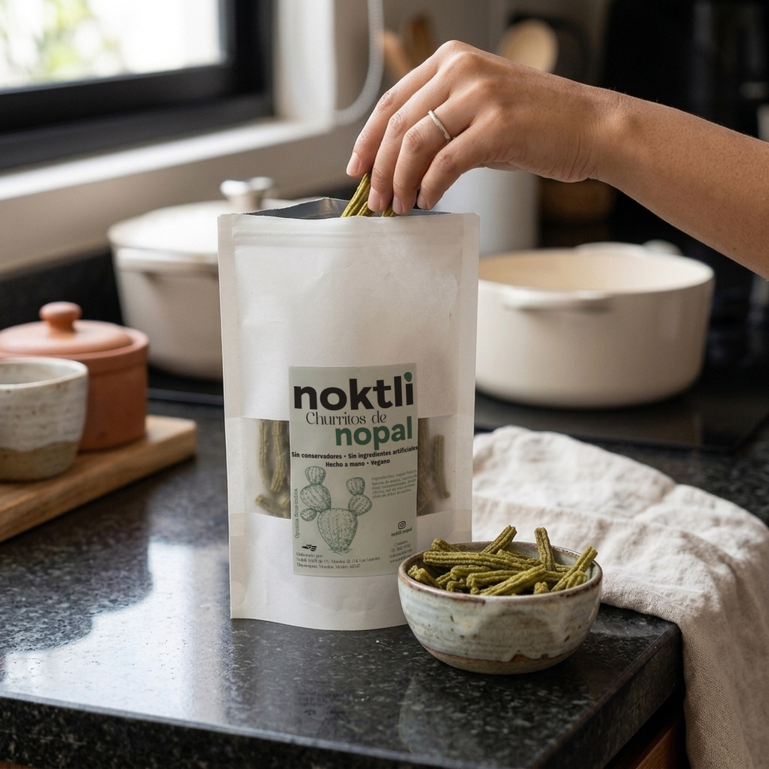 Churritos de nopal y chipotle